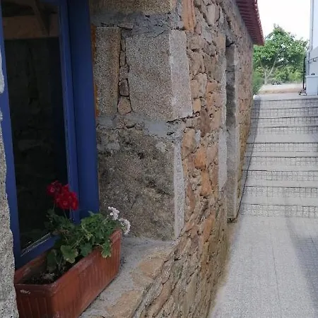 Casa Indrineiras Holiday home *