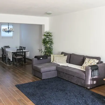 Casa Indrineiras Holiday home