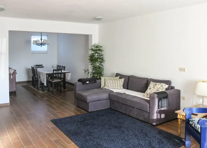 Casa Indrineiras Сasa de vacaciones