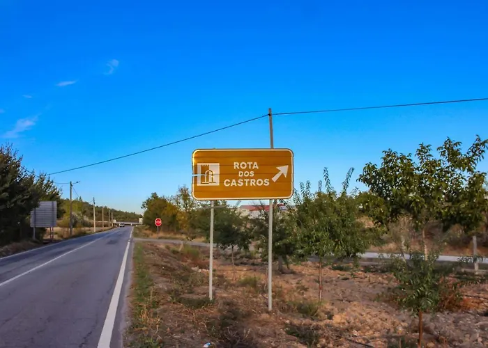 Casa Indrineiras Сasa de vacaciones Mogadouro (Braganca)